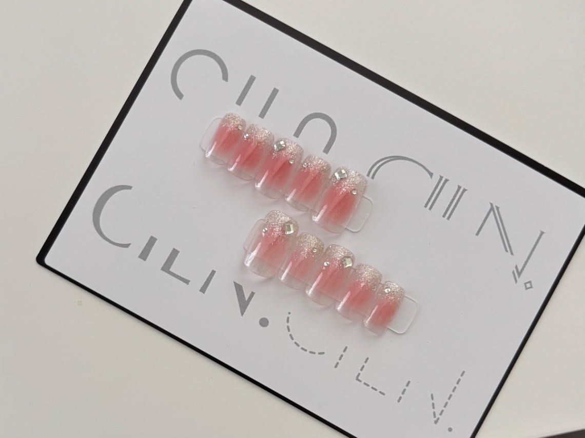 ワンホンデザインふんわりチーク