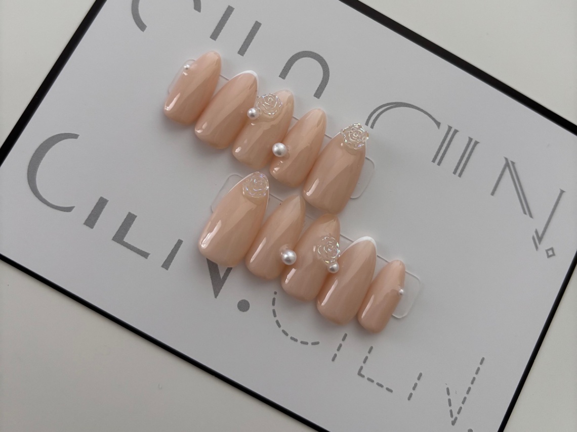 ガーリーフレンチデザイン