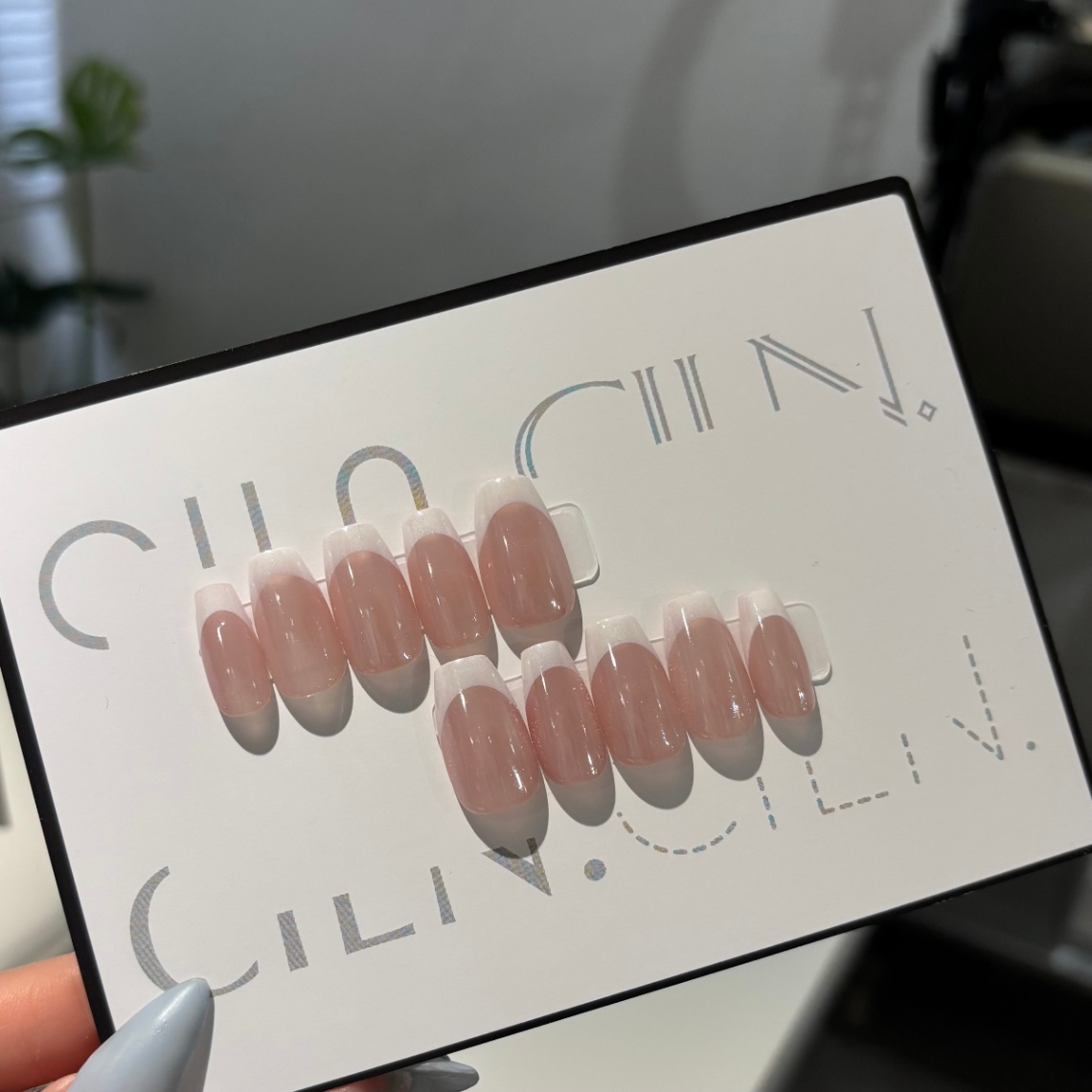 艶ミラーフレンチ 2枚目