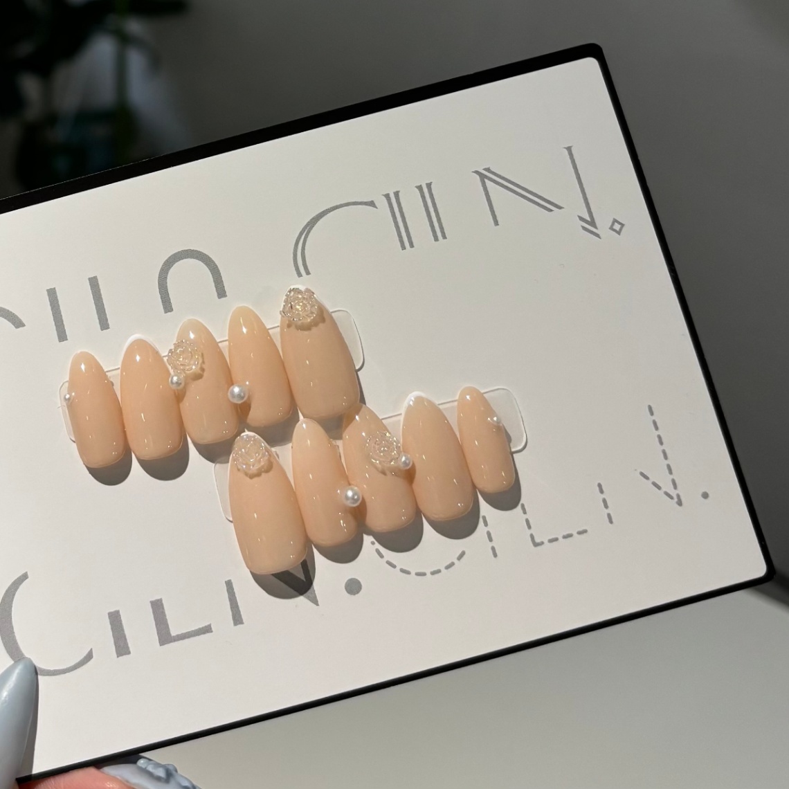 ガーリーフレンチデザイン 2枚目