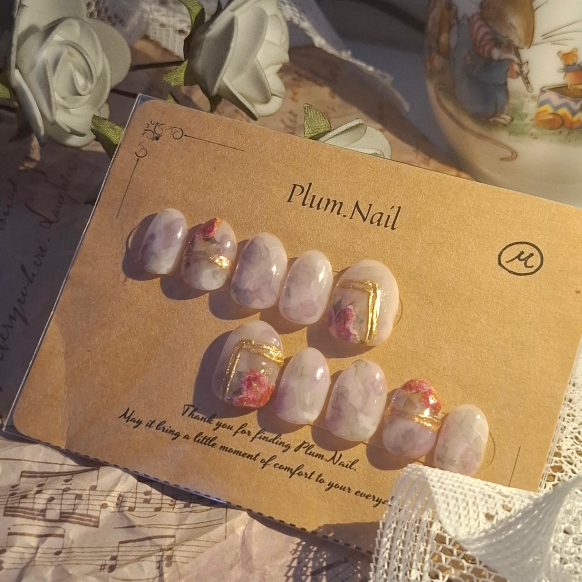 ➅ネイルチップ｜ニュアンス×額縁フラワー｜洗練・上品・エレガント・高級感｜アンティーク調・大人フェミニン｜ショートオーバル｜現品Mサイズ｜結婚式・ブライダル・お呼ばれ・パーティー・デート・特別な日 2枚目