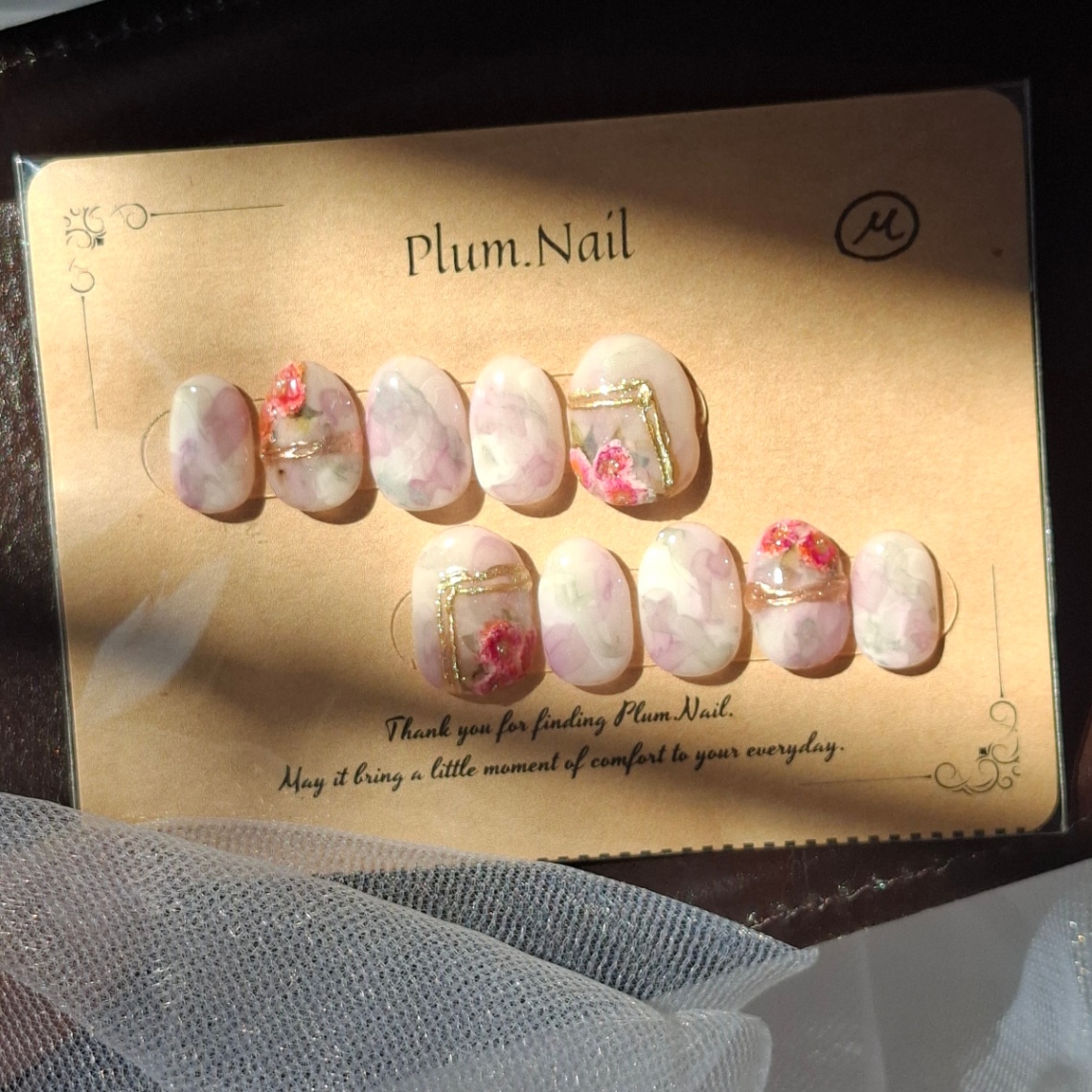 ➅ネイルチップ｜ニュアンス×額縁フラワー｜洗練・上品・エレガント・高級感｜アンティーク調・大人フェミニン｜ショートオーバル｜現品Mサイズ｜結婚式・ブライダル・お呼ばれ・パーティー・デート・特別な日