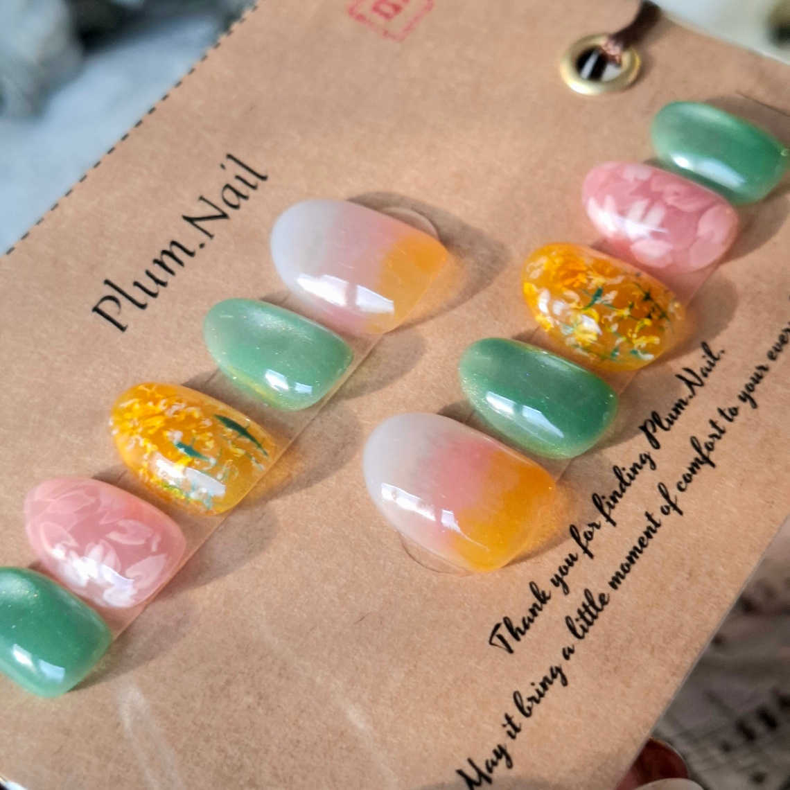 ⑧Mネイルチップ｜桜×菜の花ニュアンス｜洗練・上品・エレガント・高級感｜春風景ネイル・大人かわいい｜ショートオーバル｜現品Mサイズ｜結婚式・ブライダル・お呼ばれ・パーティー・デート・特別な日 3枚目