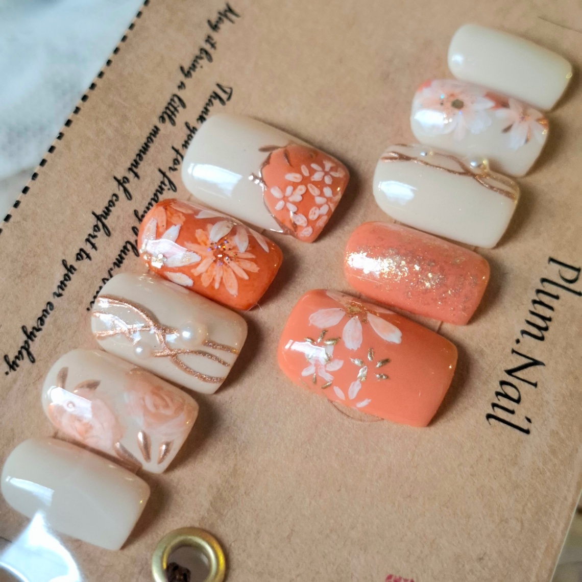 ⑨Mネイルチップ｜オレンジフラワー×ニュアンス｜洗練・上品・エレガント・高級感｜春ネイル・大人かわいい｜スクエア｜現品SMサイズ｜お花見・お出かけ・デート・特別な日のコピー 4枚目
