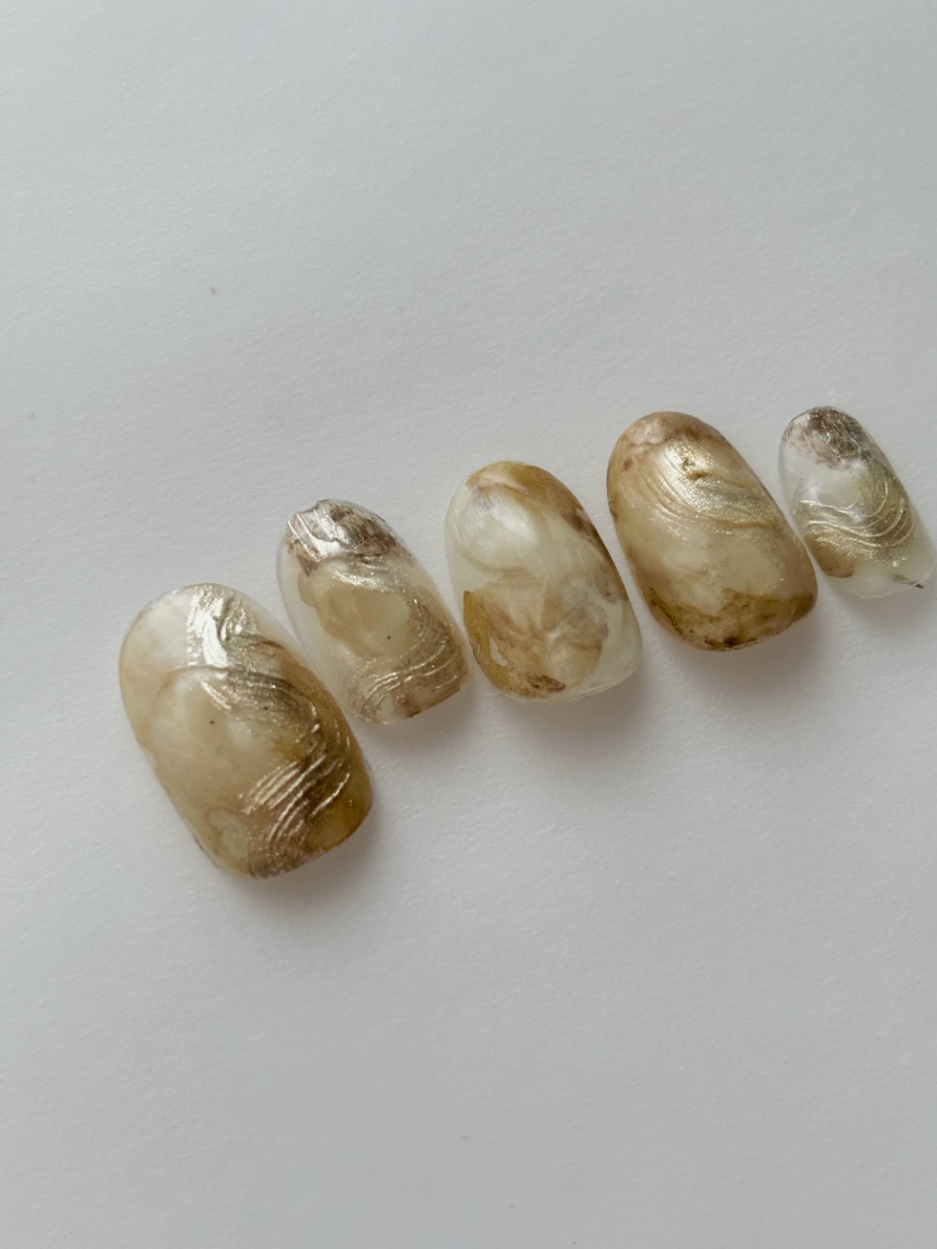 gold wave ニュアンスネイル 5枚目