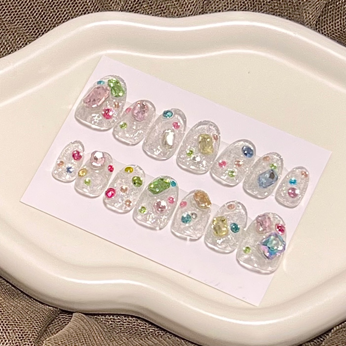 【#9ネイルチップ】プラチナグリッタージュエルビジュードロップネイルチップ 4枚目