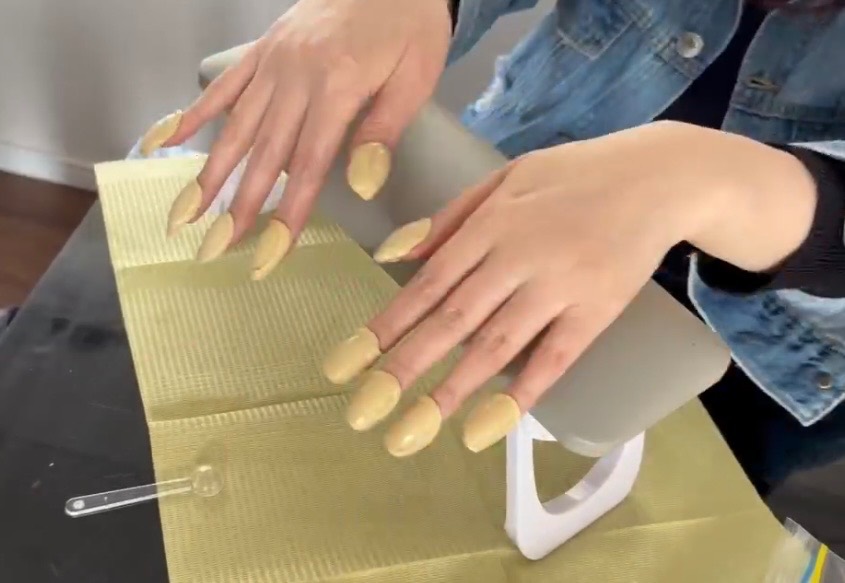 【型取りフルオーダー】
爪の形から作る精密ネイルチップ｜プロネイリストによる共同制作・完全デザイン相談制 2枚目