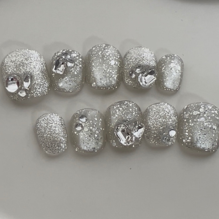 【#5ナチュラルショートネイルチップ】Crystal Jewelry Collection 10本 1枚目