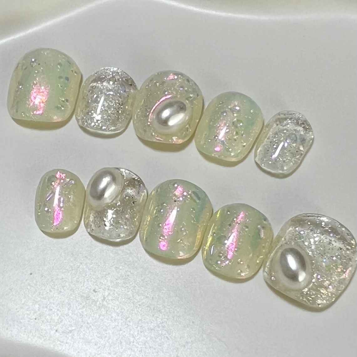 【#7ナチュラルショートネイルチップ】オパールグロウJewelry Collection 10本